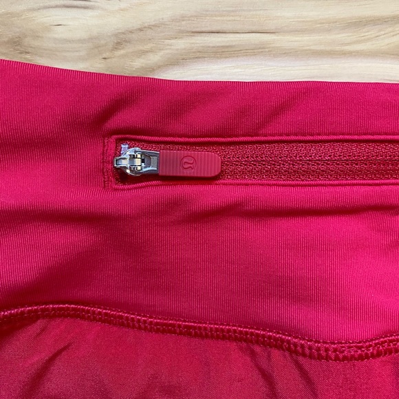 Lululemon Speed Up running shorts RED - Picture 4 of 8